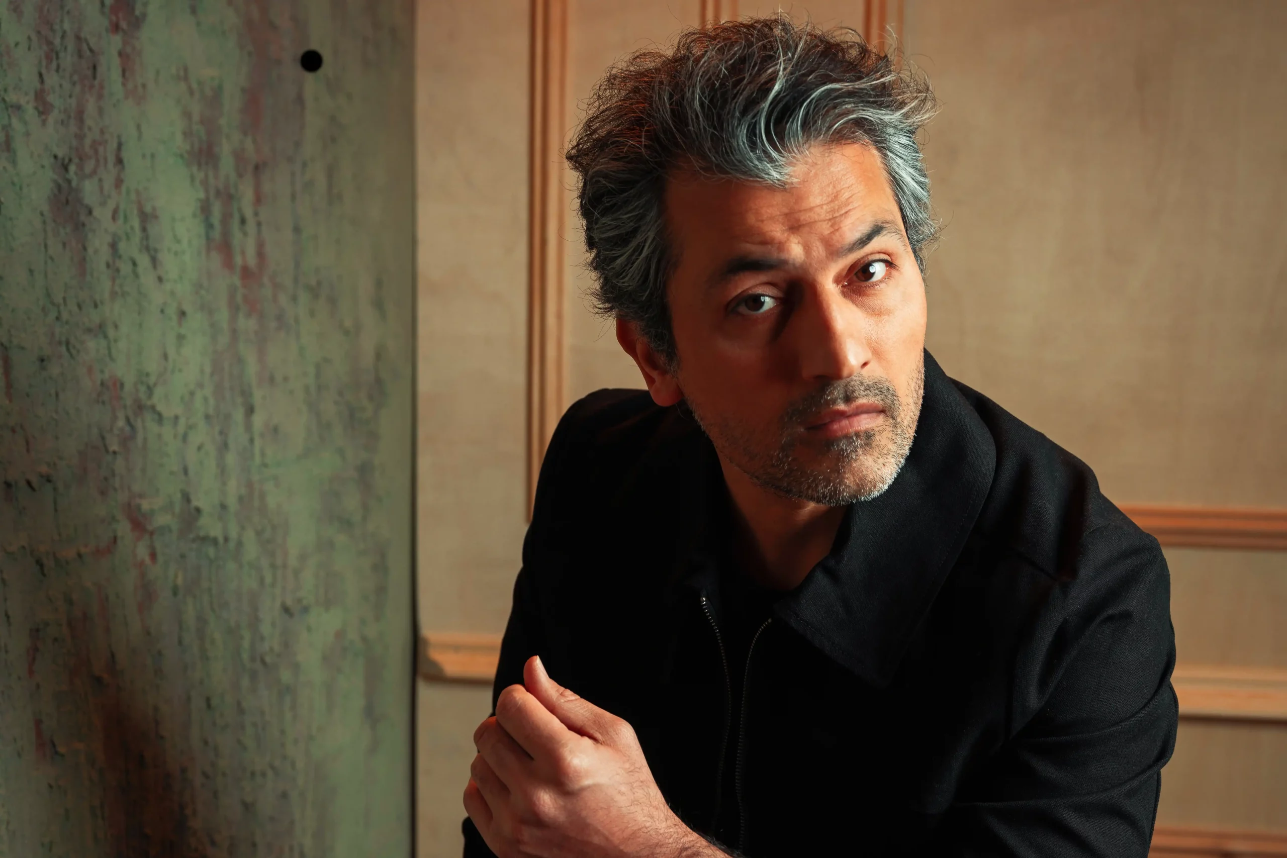 Mediaset Infinity porta la magia delle dizi a Casa Sanremo con Feyyaz Duman